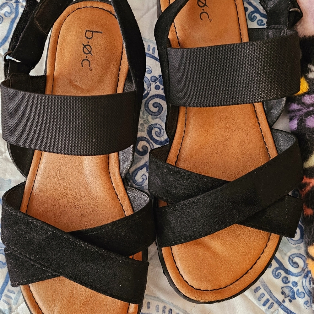 B.O.C. black Swede and camel colors Sandals